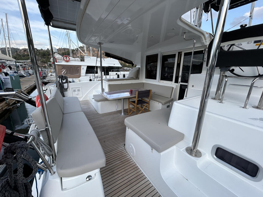 Catamaran 