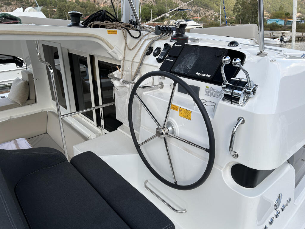 Catamaran 