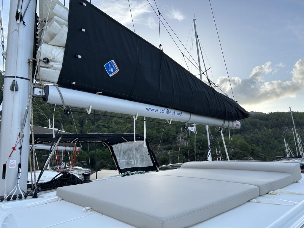 Catamaran 