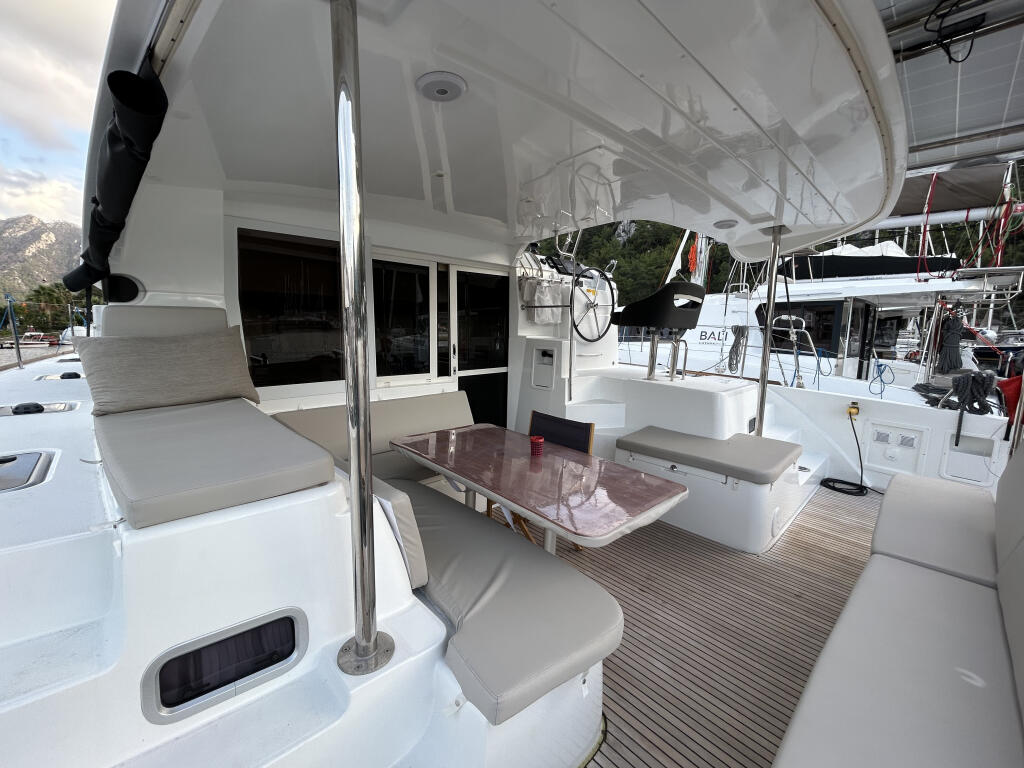 Catamaran 