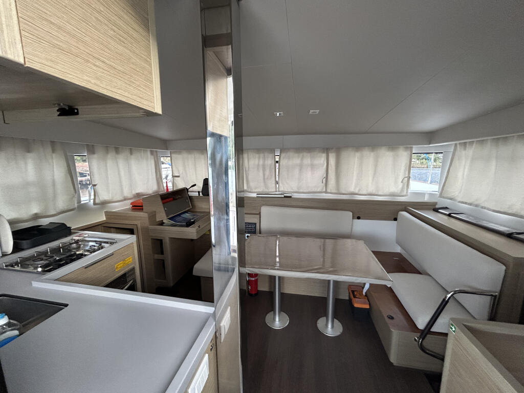 Catamaran 