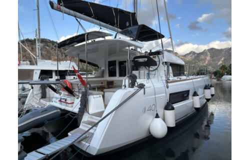 Catamaran 