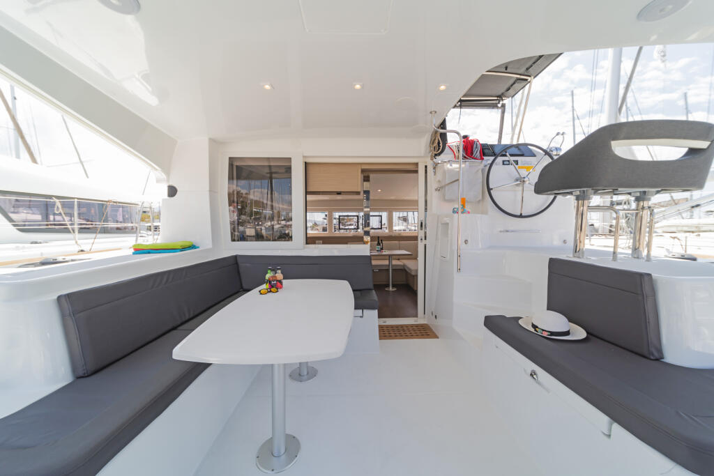 Catamaran 