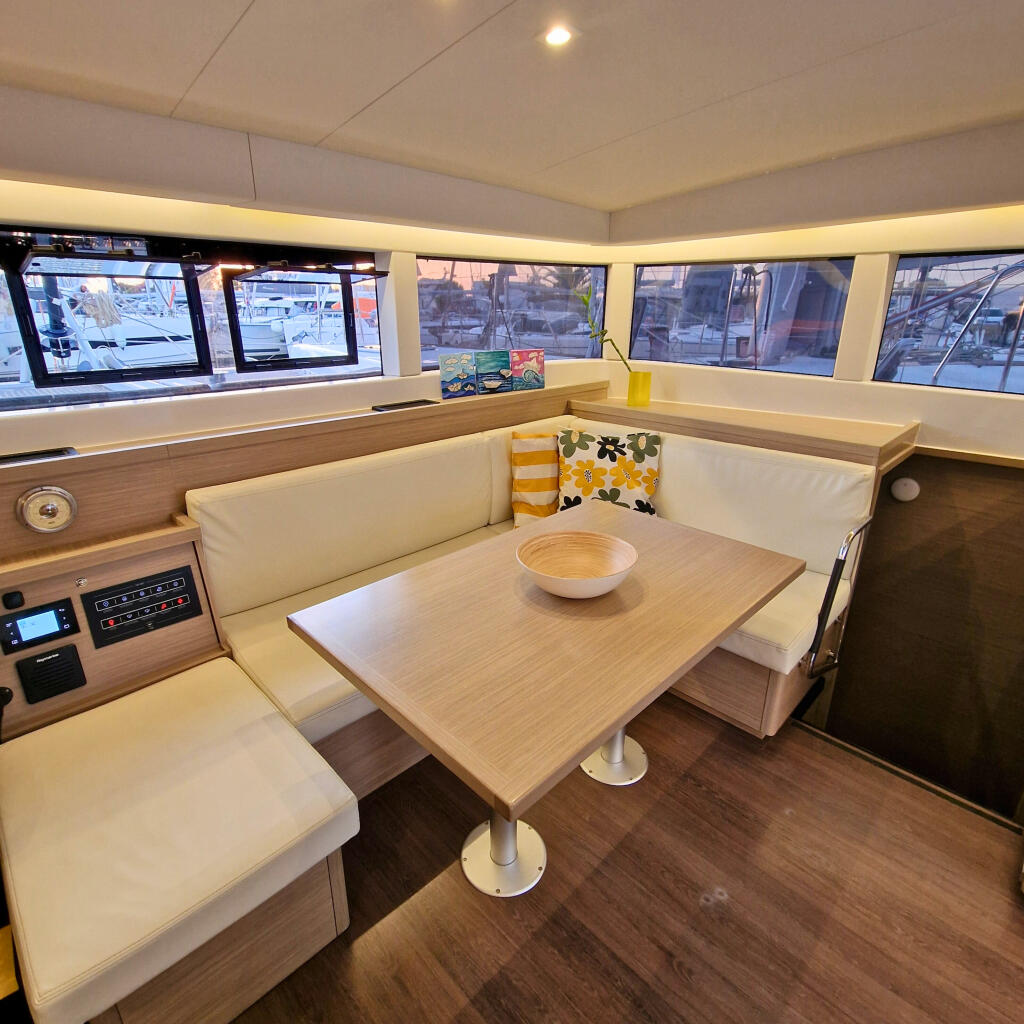 Catamaran 