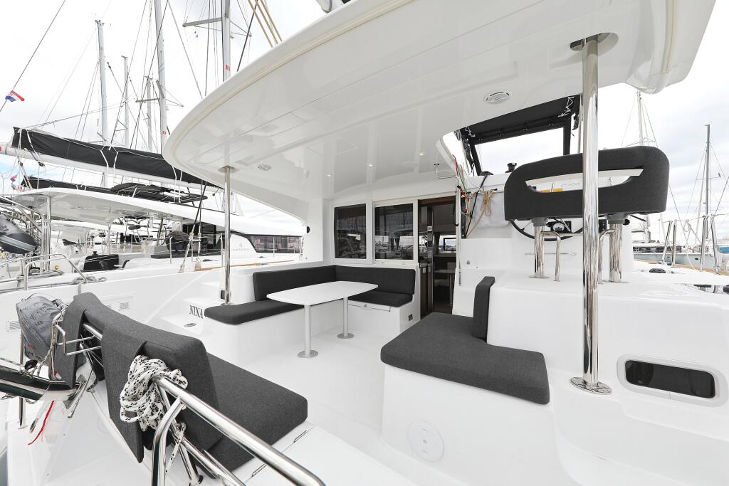 Catamaran 