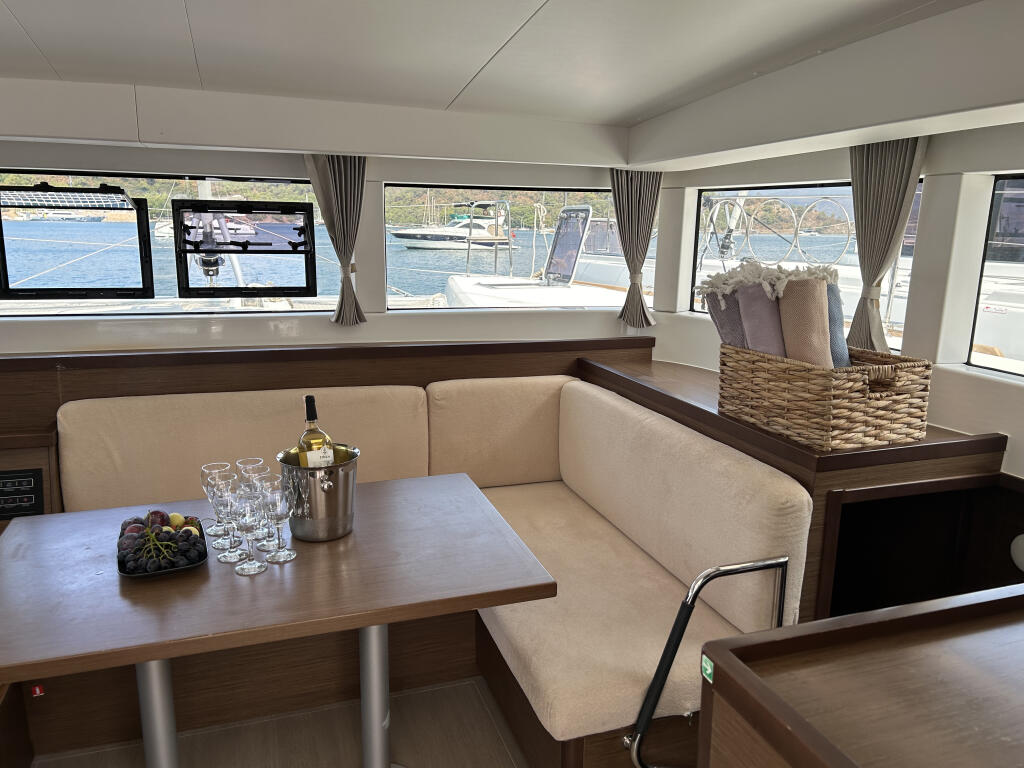 Catamaran 