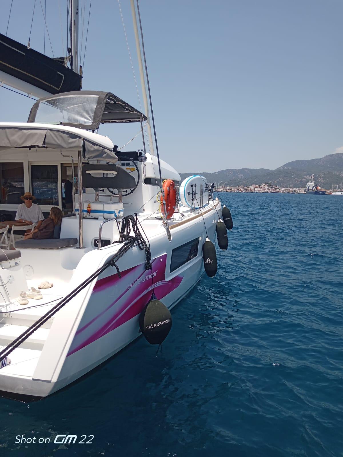 Catamaran 
