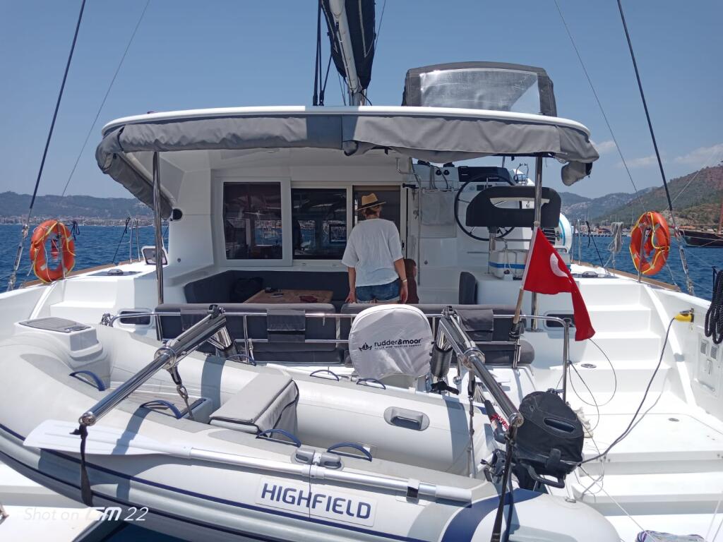 Catamaran 