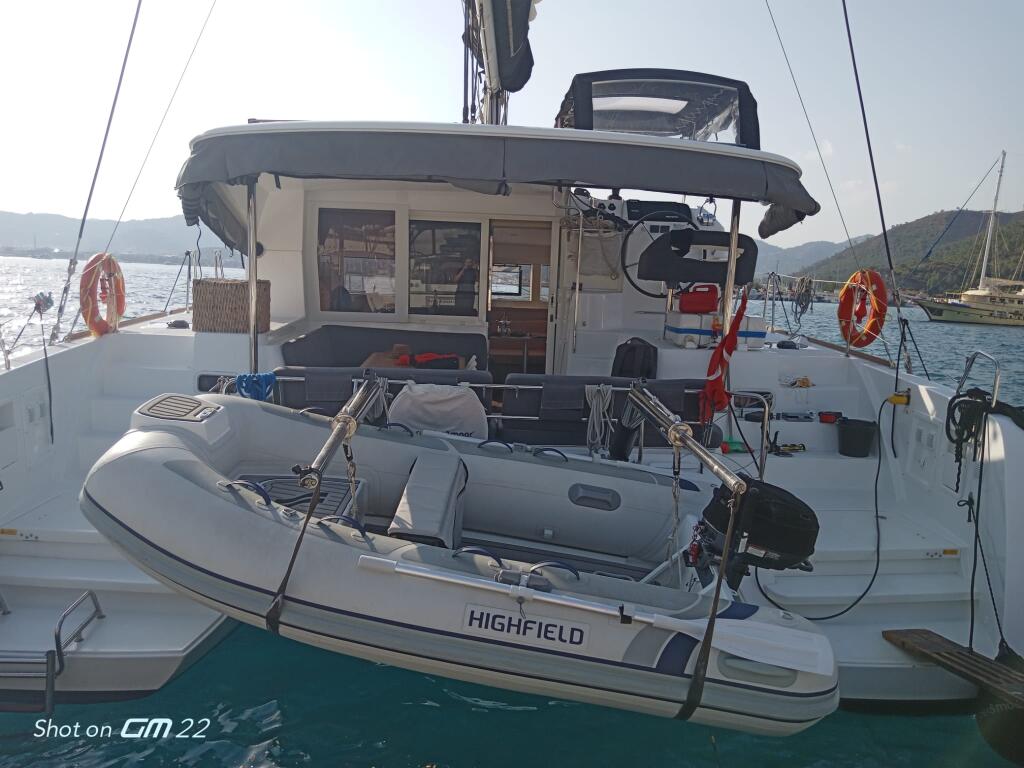 Catamaran 