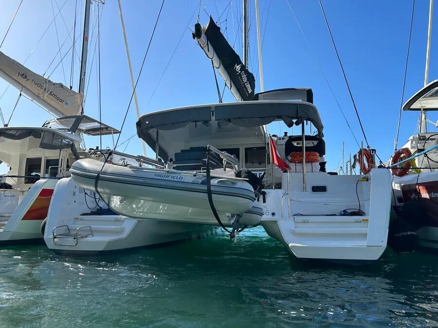 Catamaran 