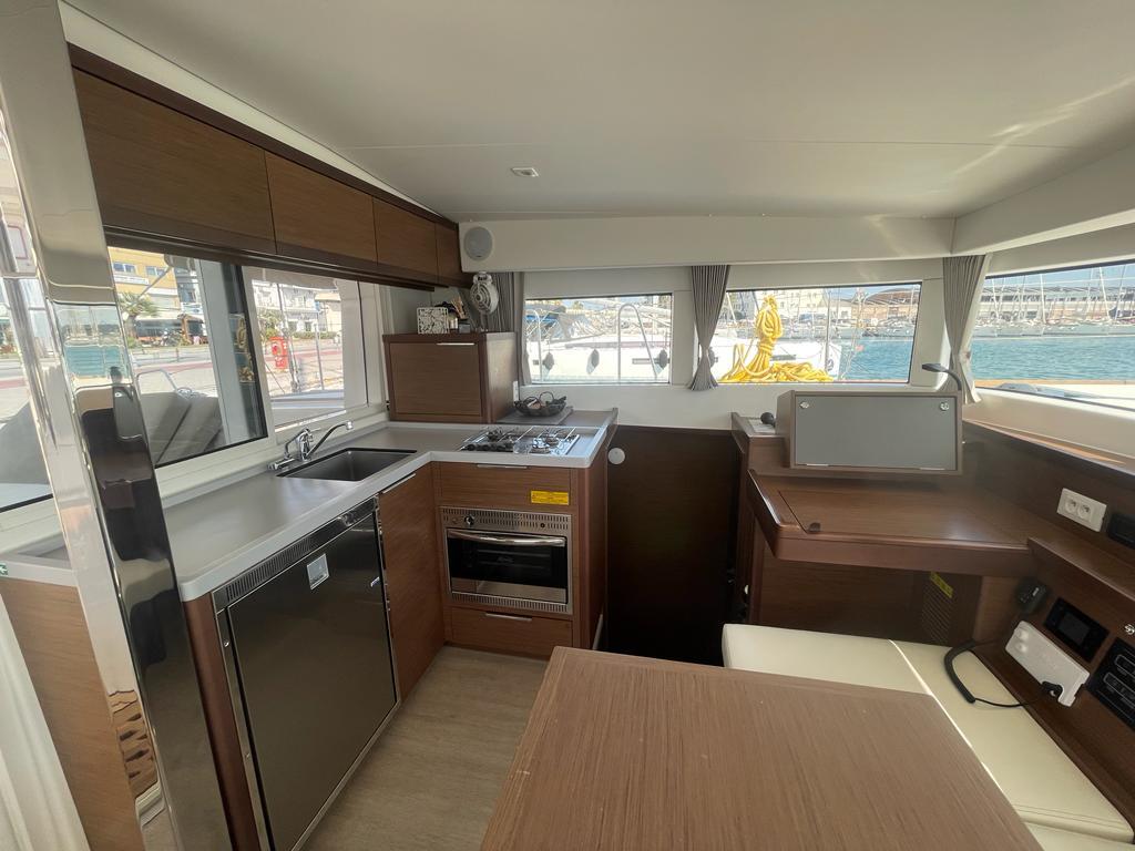 Catamaran 