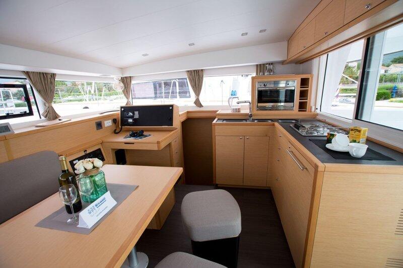 Catamaran 