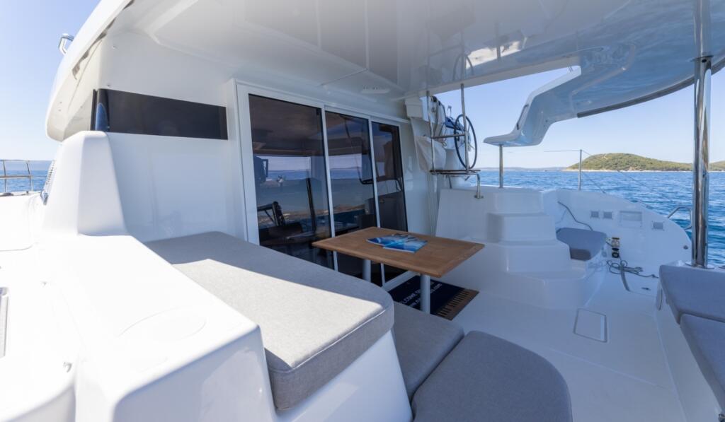 Catamaran 