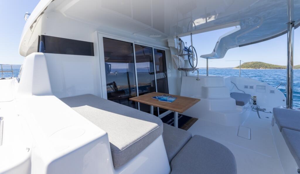 Catamaran 