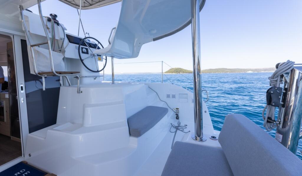 Catamaran 