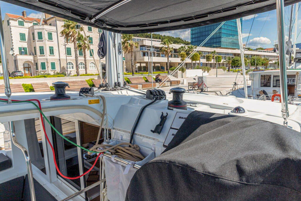 Catamaran 