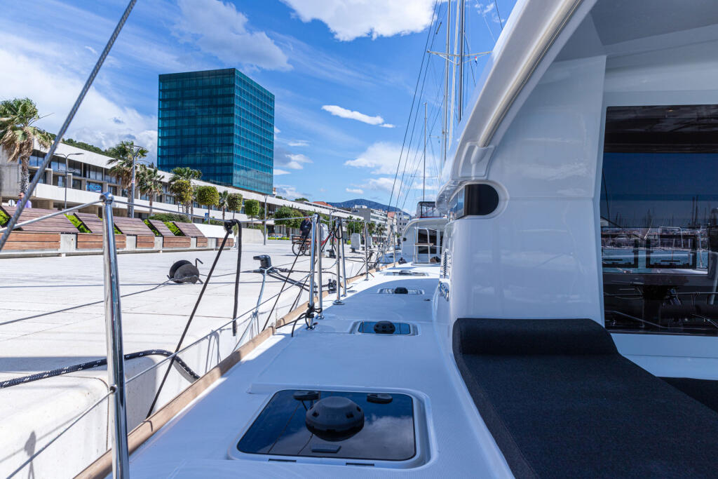Catamaran 
