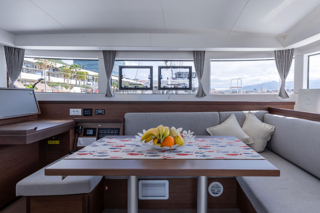 Catamaran 