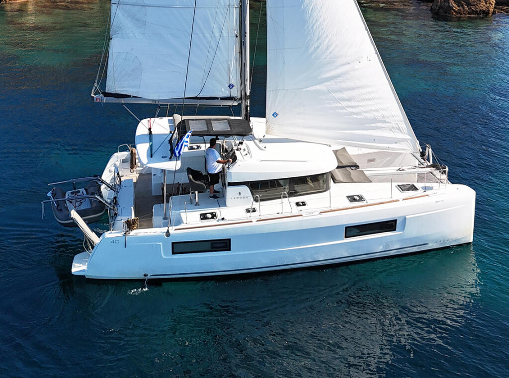 Catamaran 