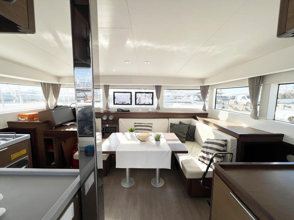 Catamaran 