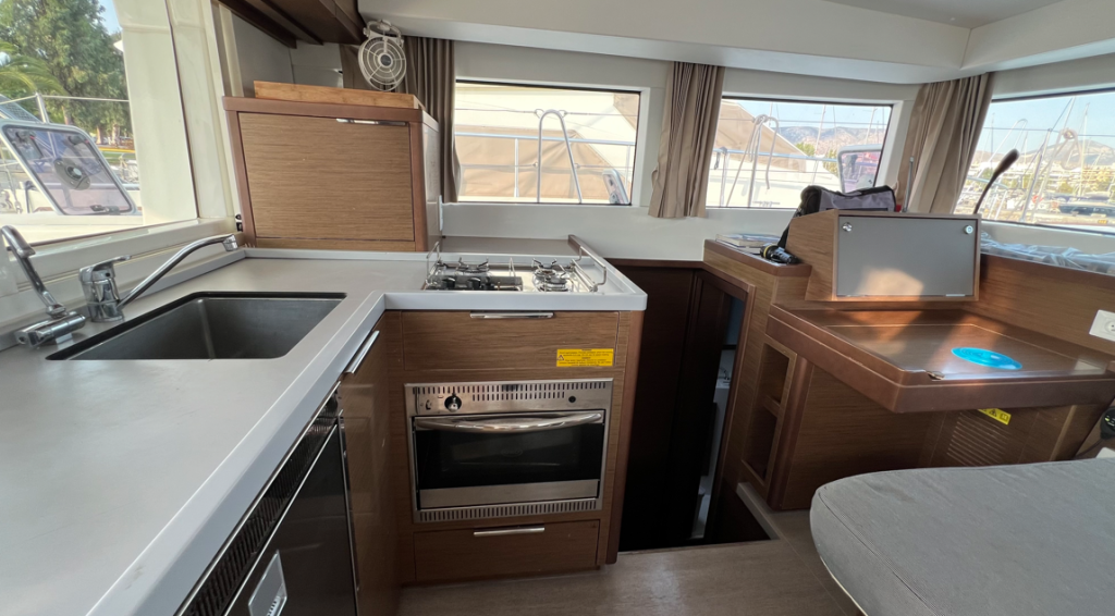 Catamaran 