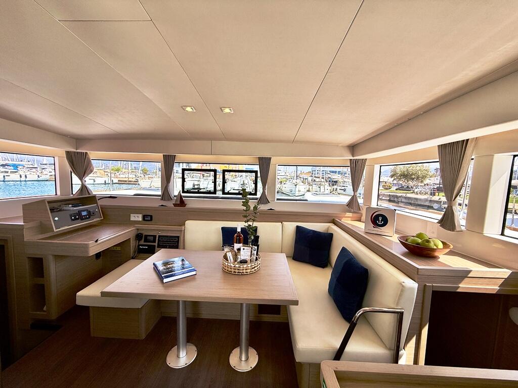 Catamaran 