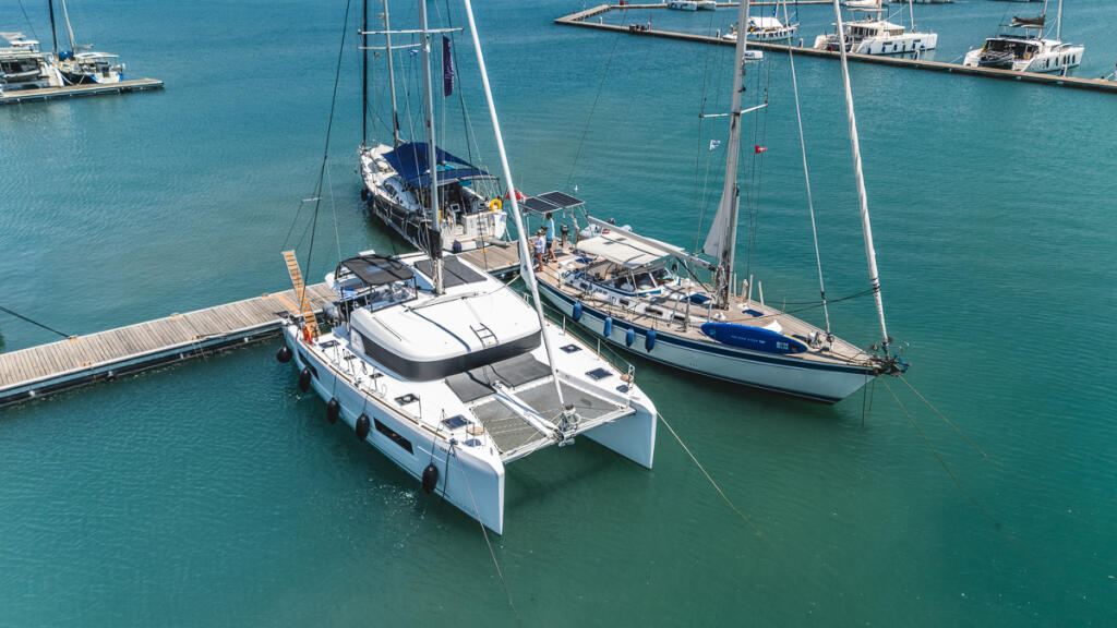 Catamaran 