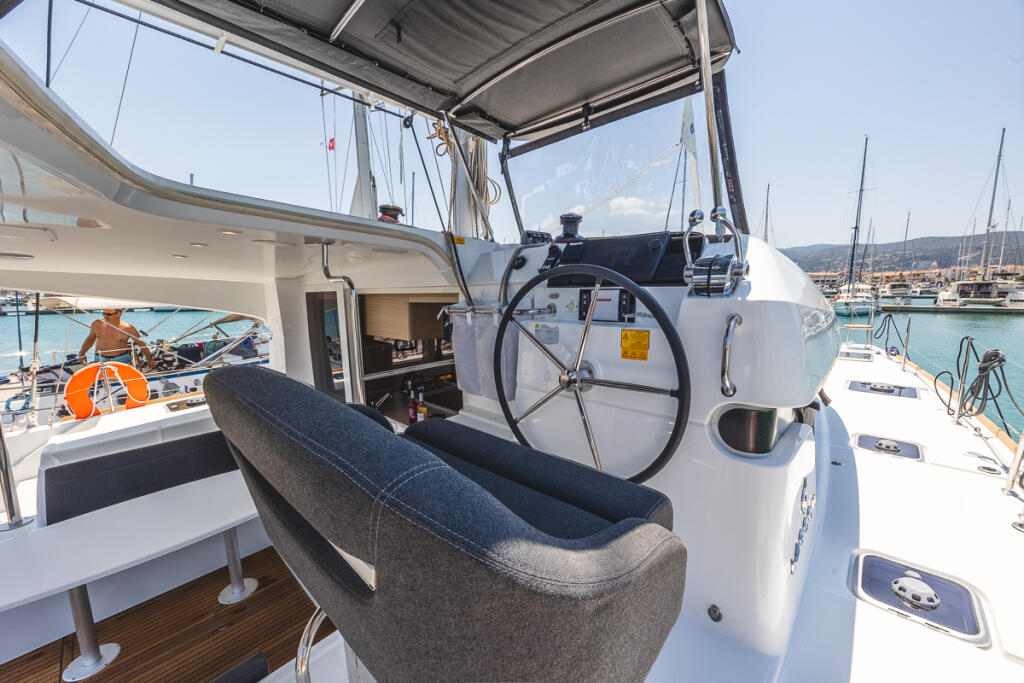Catamaran 