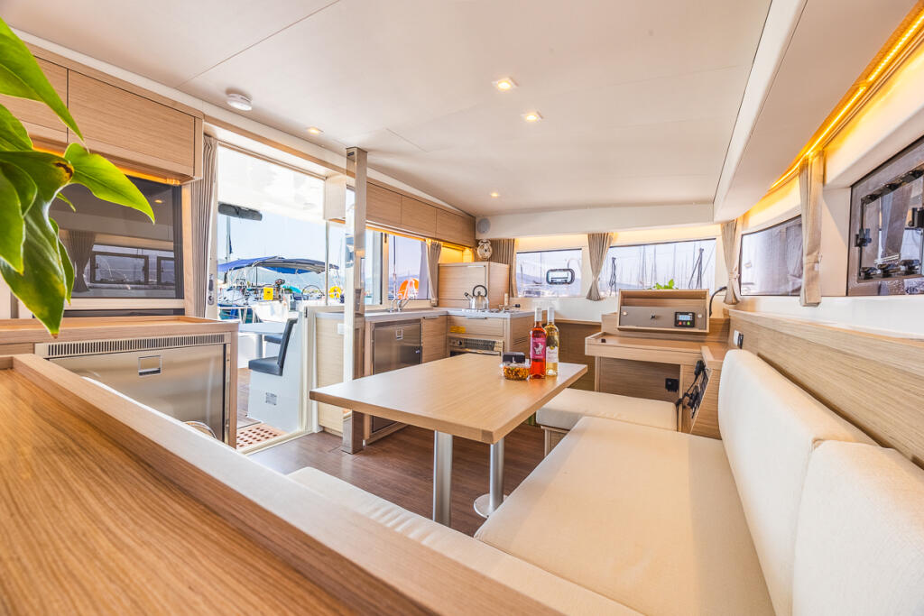 Catamaran 