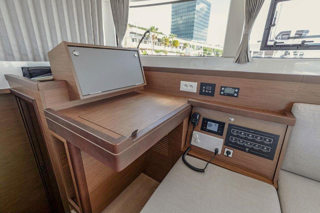 Catamaran 