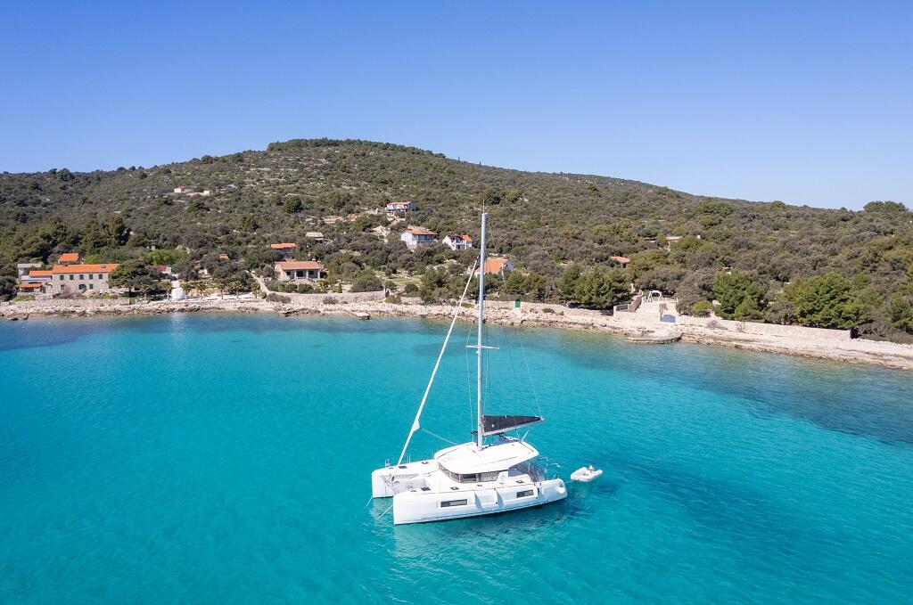Catamaran 