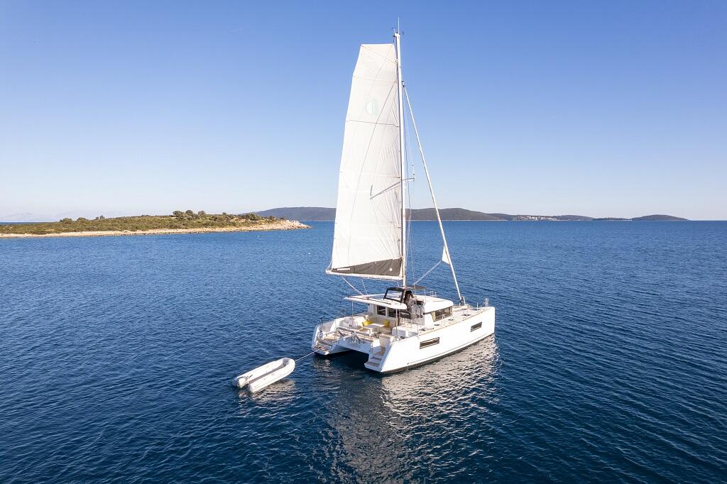 Catamaran 