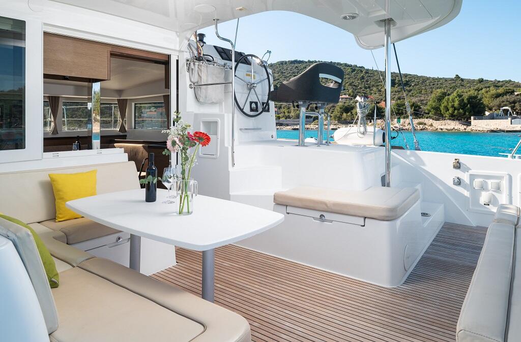Catamaran 