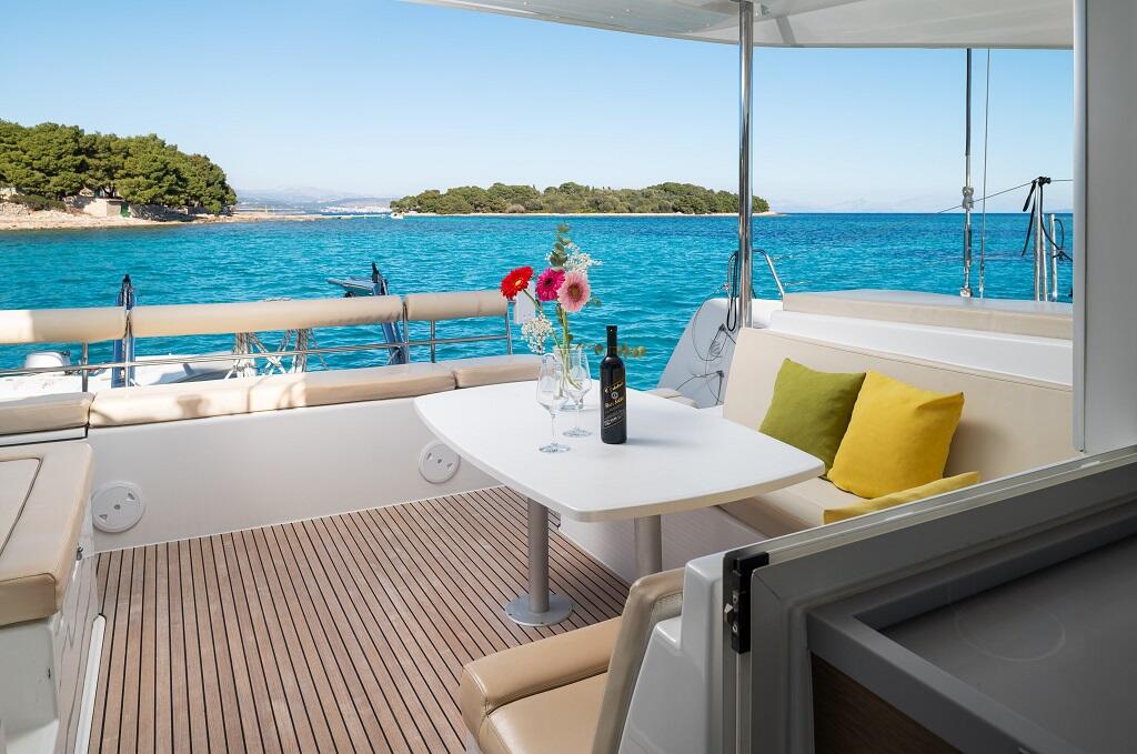 Catamaran 