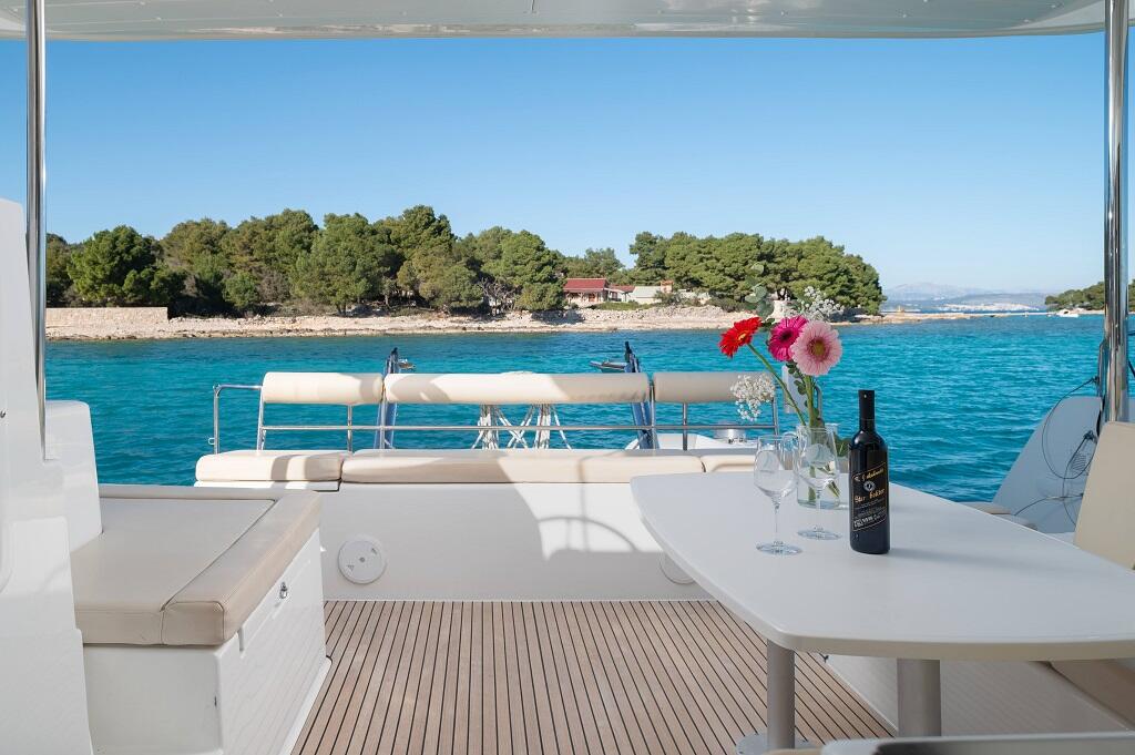 Catamaran 