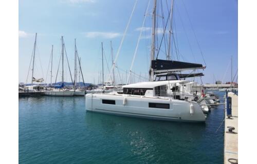 Catamaran 