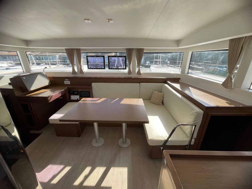 Catamaran 