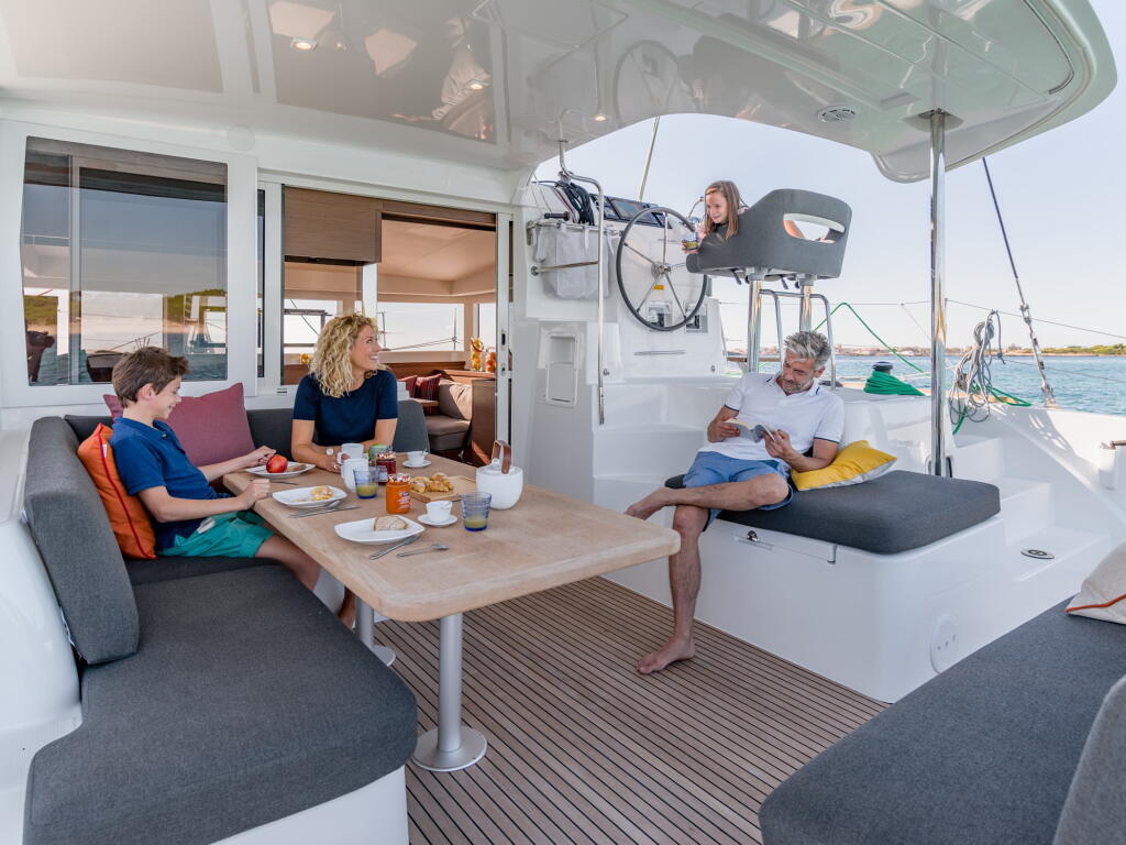 Catamaran 