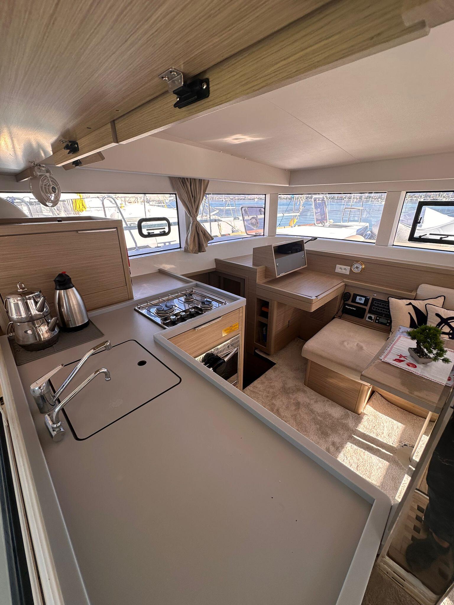 Catamaran 