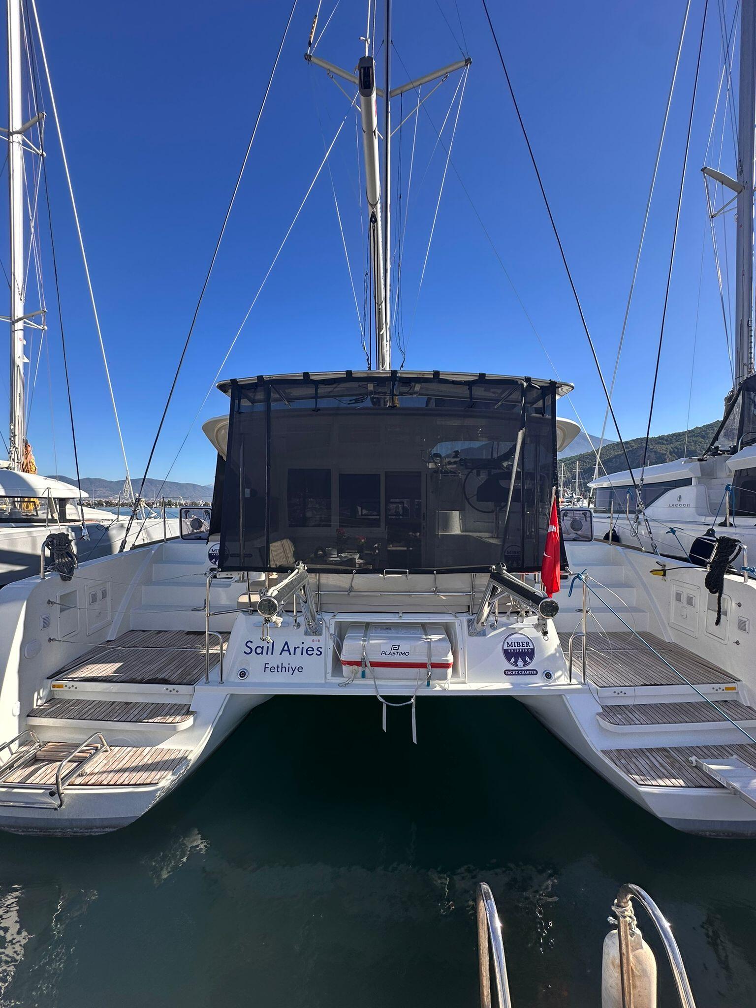 Catamaran 