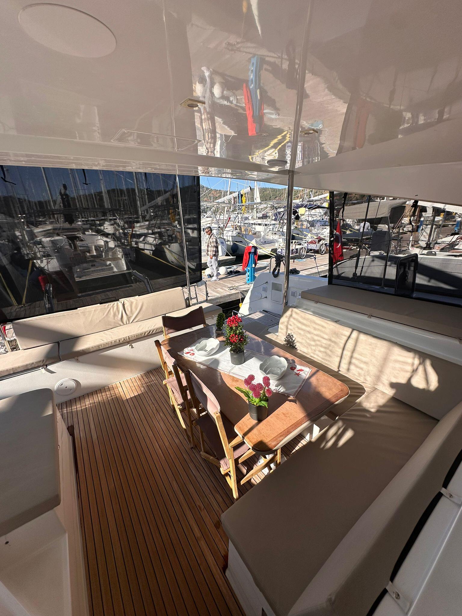 Catamaran 