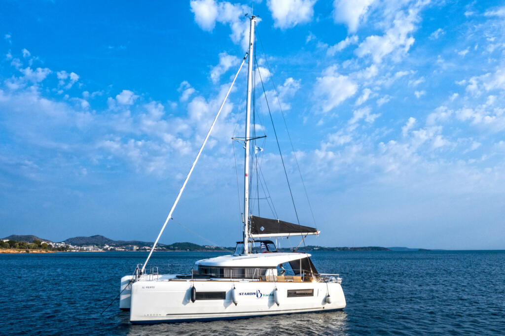Catamaran 