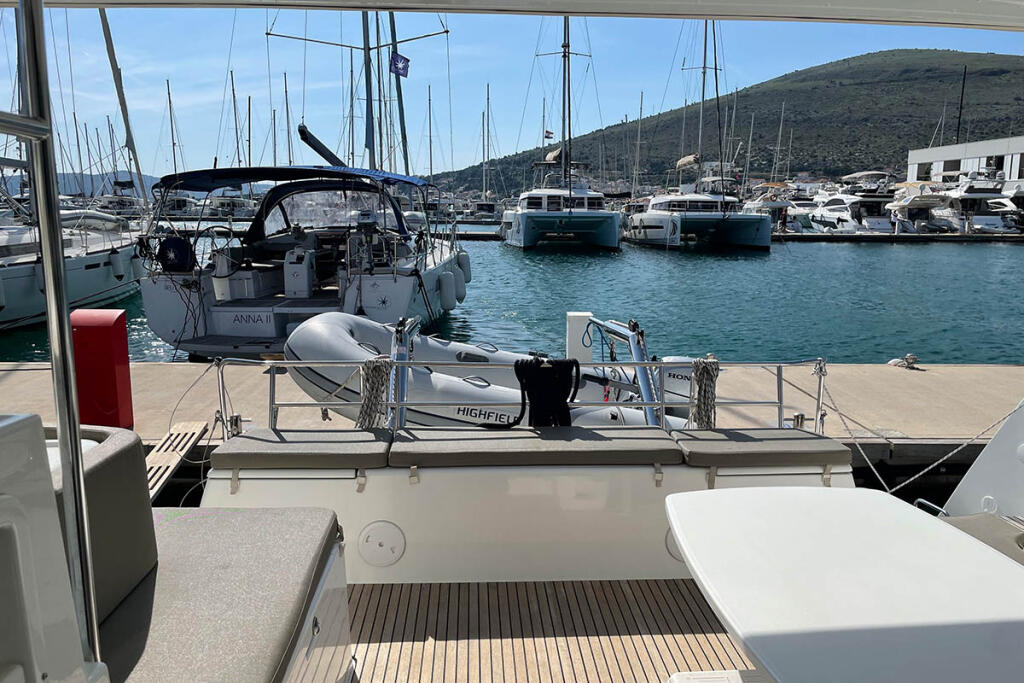 Catamaran 