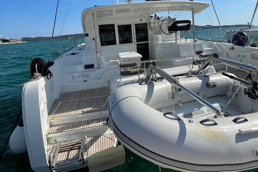Catamaran 
