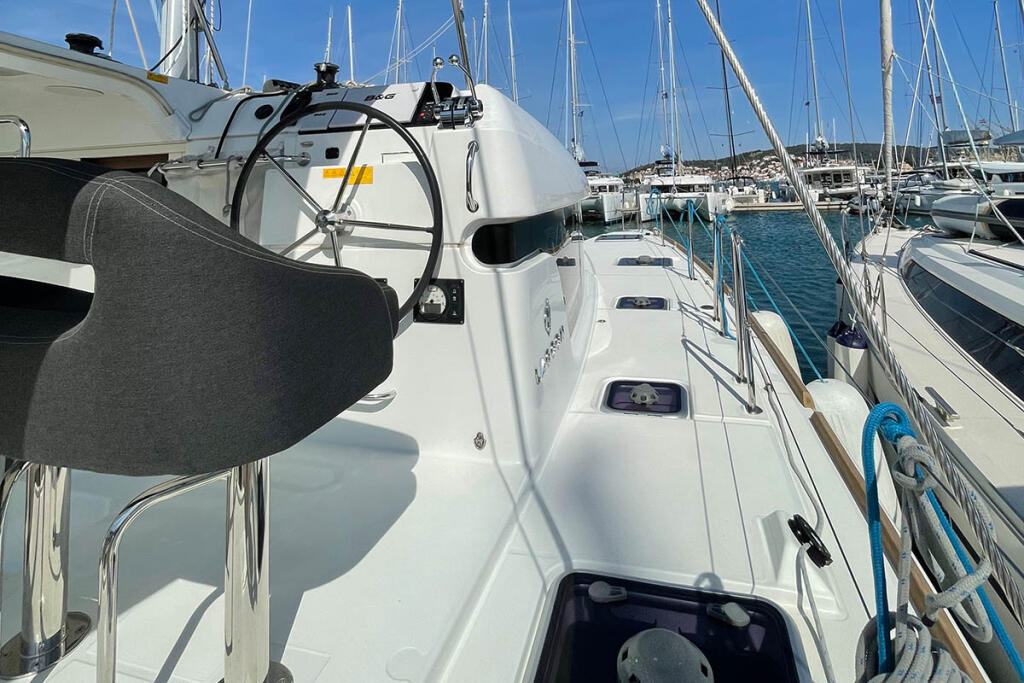 Catamaran 