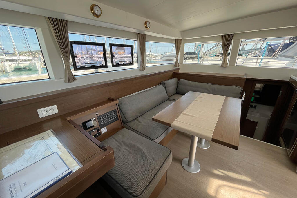 Catamaran 