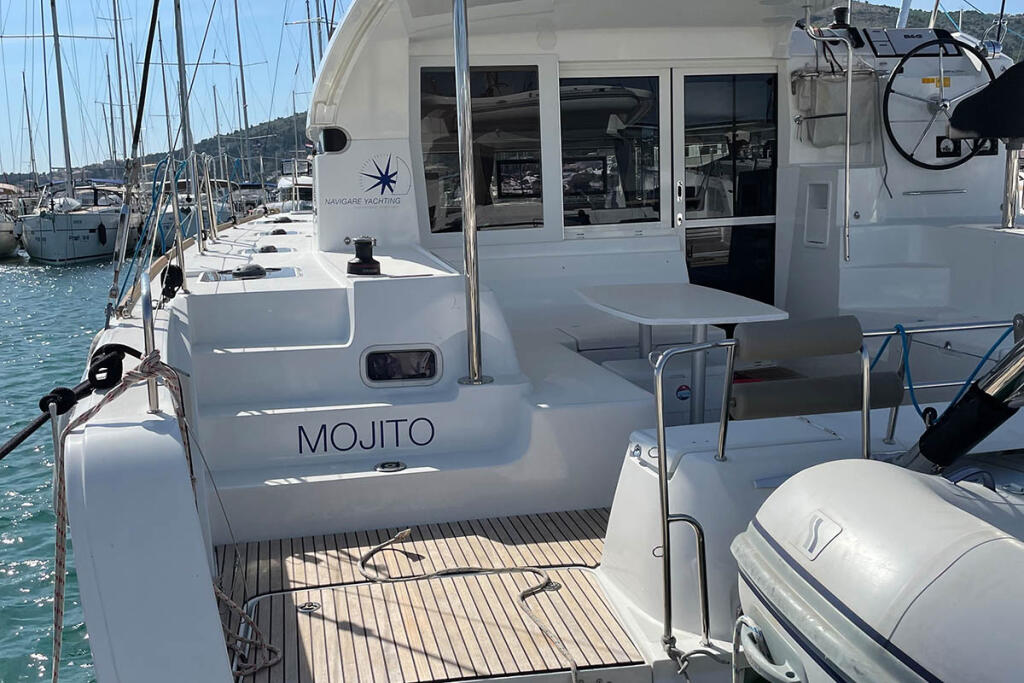 Catamaran 