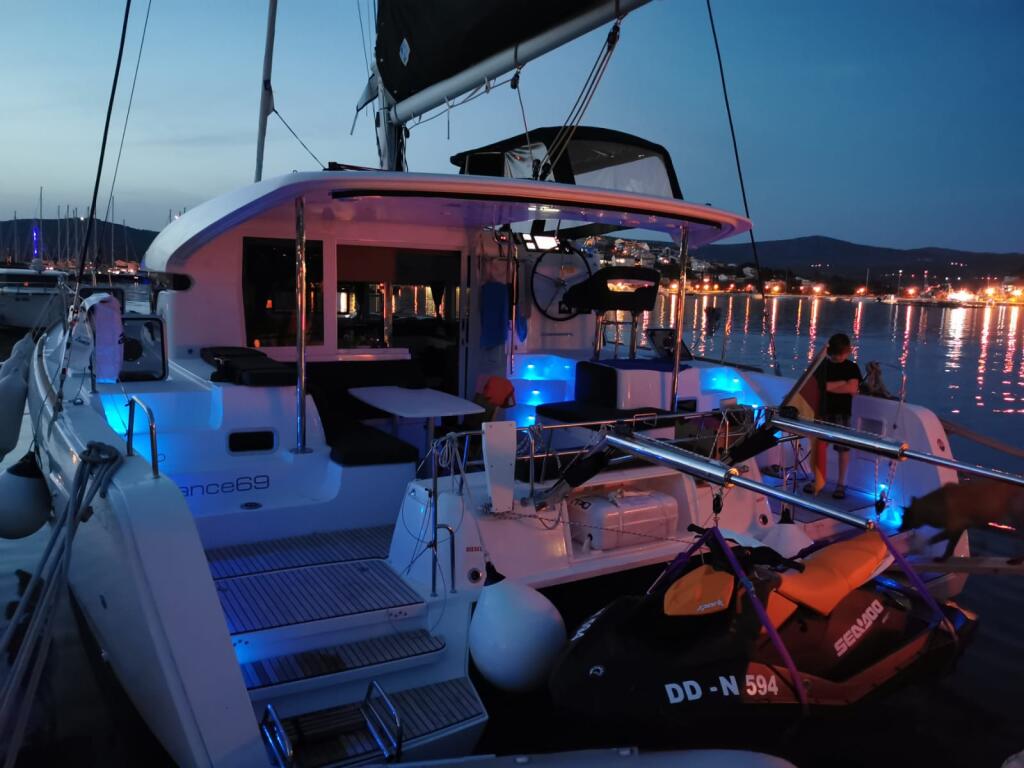 Catamaran 