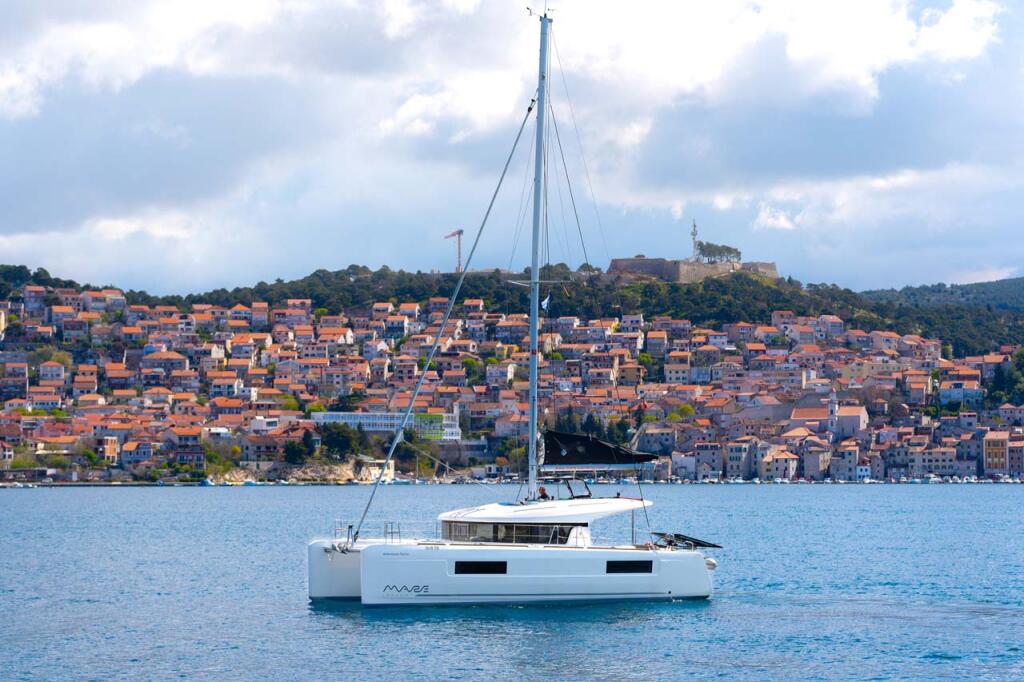 Catamaran 