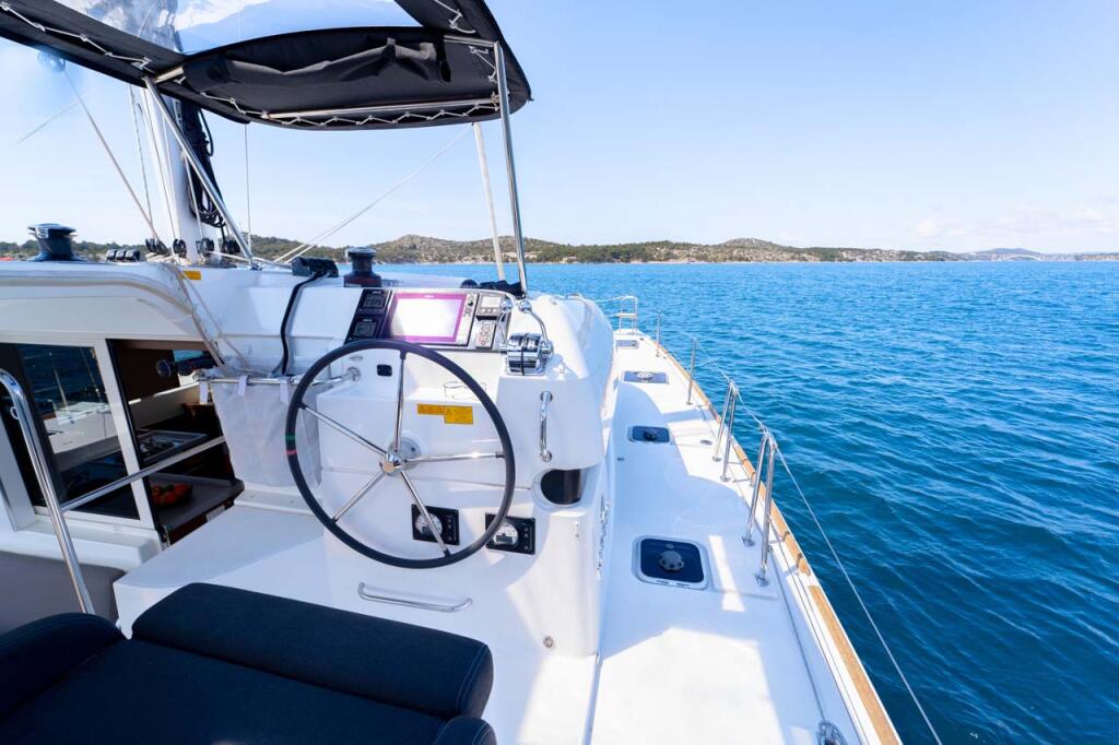 Catamaran 
